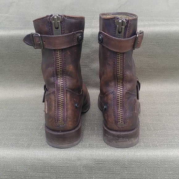 Frye Veronica Back Zip w/ Buckles - Picture 4 of 8